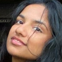 Abby Govindan Nackt