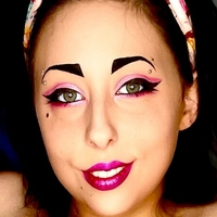 Adelayarmstrong Nackt