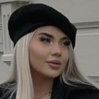 Adelina dalevska Nackt