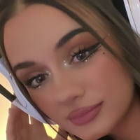 Ailincia Nackt