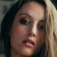 Aimée Pienschke Nackt