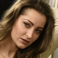 akadanidaniels Nackt