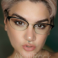 akalirock Nackt