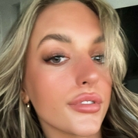 Alanna Nackt