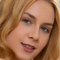 Alecia Nackt