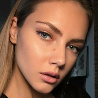 Alenka Aganova Nackt