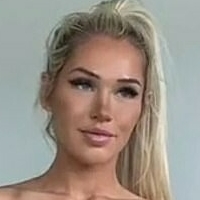 Alex Paige Moore Nackt
