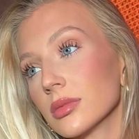 Alexis Clark Nackt