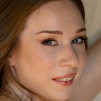 Aliceklaydesire Nackt