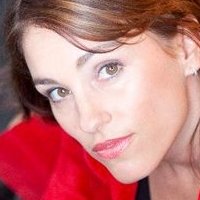 Amy Jo Johnson Nackt