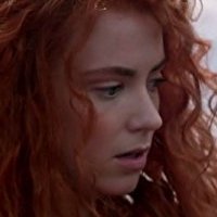 Amy Manson Nackt