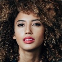 Andy Allo Nackt