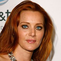 Angela Featherstone Nackt