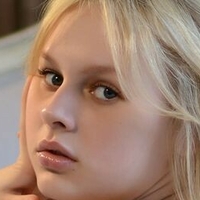 Angelika D Nackt