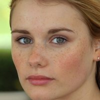 Anna Hausburg Nackt