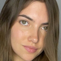 Anna Miro Nackt