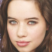 Anna Popplewell Nackt