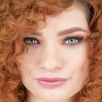 Annabel Red Nackt