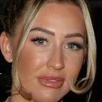 Anya Carter Nackt