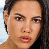 Apolonia Lapiedra Nackt
