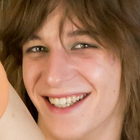 April Gillespie Nackt