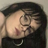 AprilArson Nackt