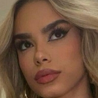 Arianamovati Nackt