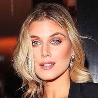 Ashley James Nackt