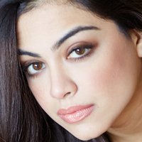 Asra Arif Nackt