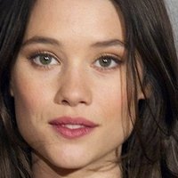 Astrid Bergès-Frisbey Nackt