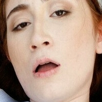 Ava Davis Nackt