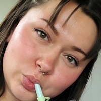 aves_doesthings Nackt