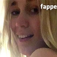 BabyRomsie Nackt