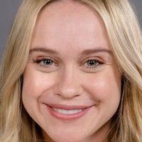 Becca Tobin Nackt