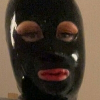 bee_the_rubber_doll Nackt