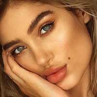 Belle Lucia Nackt