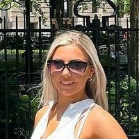 Beth Tucker Nackt