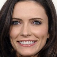 Bitsie Tulloch Nackt