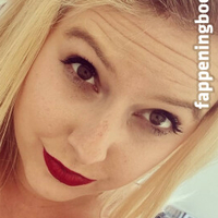 Blondigirlll Nackt
