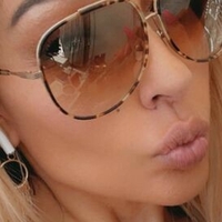 Bratty Nikki Nackt
