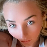 Briana Armbruster aka theskilmuskgirl Nackt
