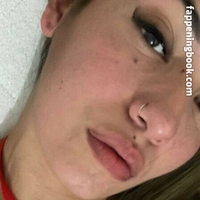bustylatina123 Nackt
