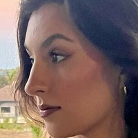 Cami Surro Nackt