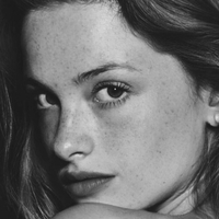 Camille Yolaine Nackt