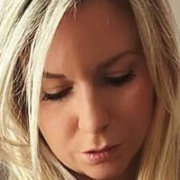 Carina Crone Nackt