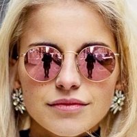 Caroline Daur Nackt