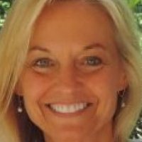Carrie Neville Nackt