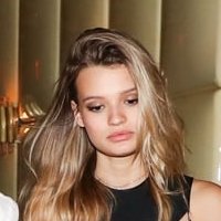 Cayley King Nackt
