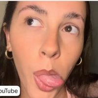 Ceri ASMR Nackt