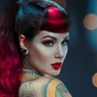 Cervena Fox Nackt